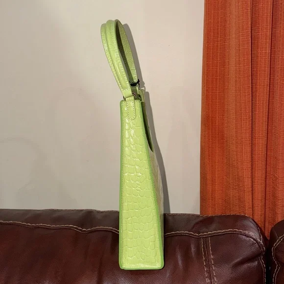 🔥🔥🔥NEW Staud Rey Green Croc Embossed Leather Shoulder Bag - Picture 5 of 14